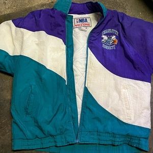 Vintage 1990s Charlotte Hornets Windbreaker